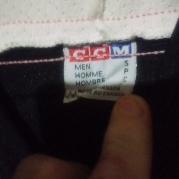 Philadelphia Flyers Simon Gagne jersey autographed - Picture 5 of 5